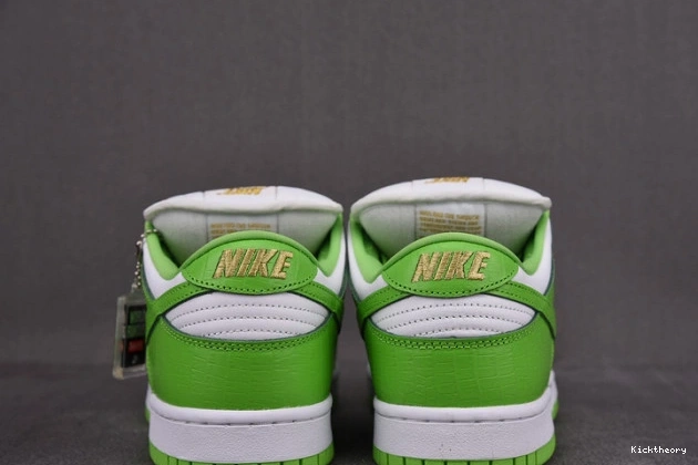 Kick Theory 4 AQ9129-001 WMNS Air Frozen Jordan Moments 0807